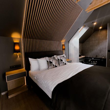 تيهاني Twin Premium Apartman المظهر الخارجي الصورة